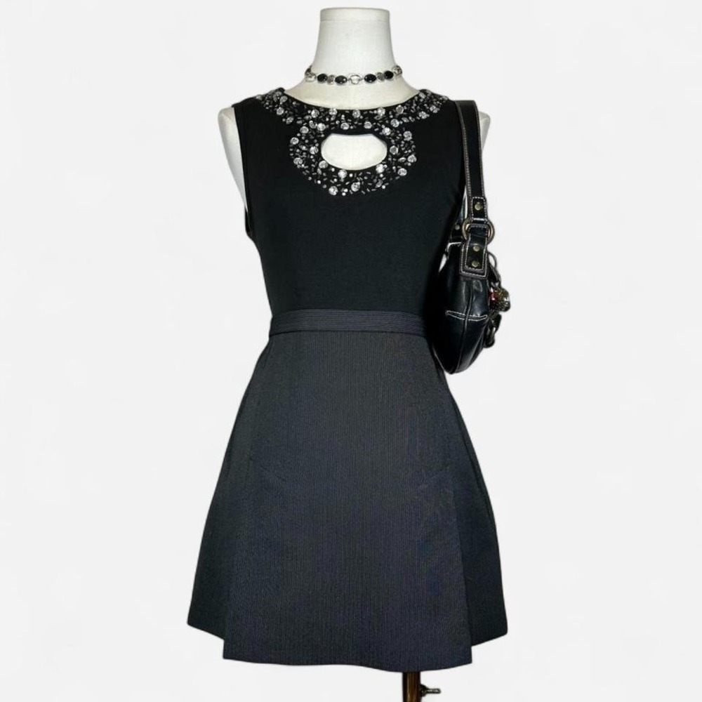 Y2K Black Beaded Tank Top Cut Out Neckline Embellished‎ Womens M Goth Glam Bling